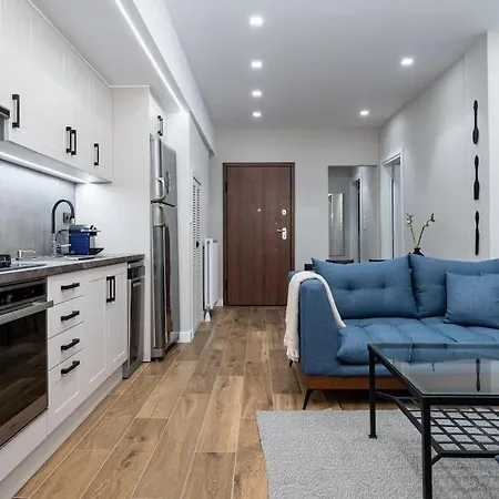 Stylish Abode Under Acropolis W/ Sunny Courtyard! Apartment Athens
