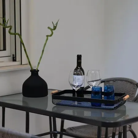 Stylish Abode Under Acropolis W/ Sunny Courtyard! Apartment