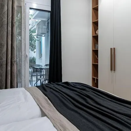 Stylish Abode Under Acropolis W/ Sunny Courtyard! *